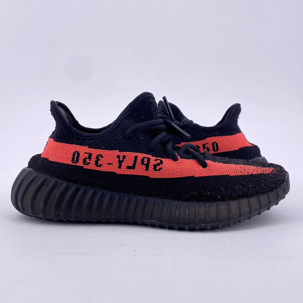 Yeezy 350 v2 "Core Black Red" 2022 Used Size 5