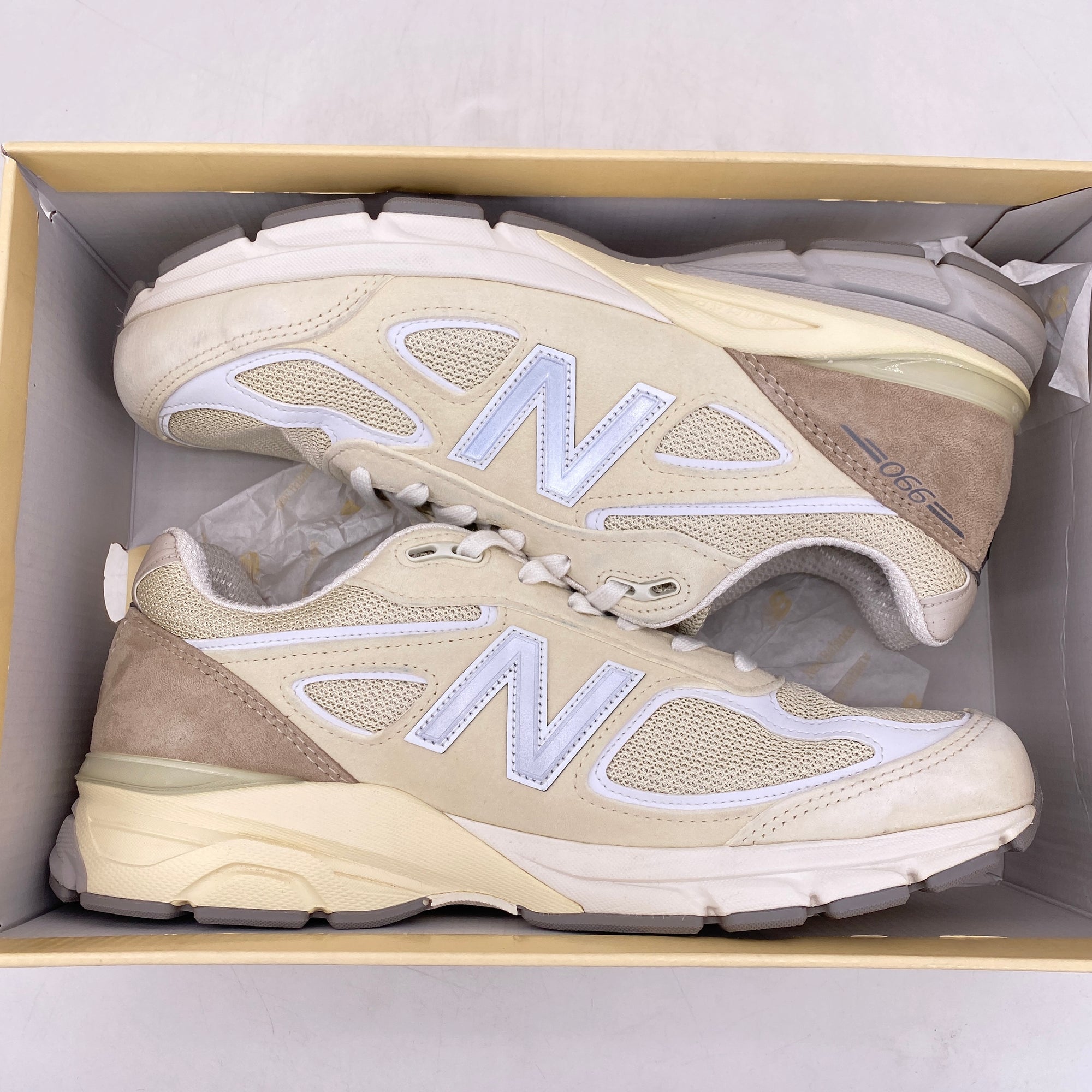 New Balance 990V4 &quot;Miusa Limestone&quot; 2023 Used Size 11