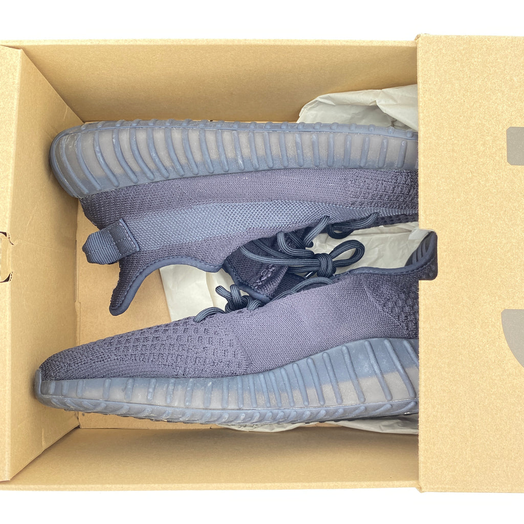 Yeezy 350 v2 "Onyx" 2022 Used Size 13.5