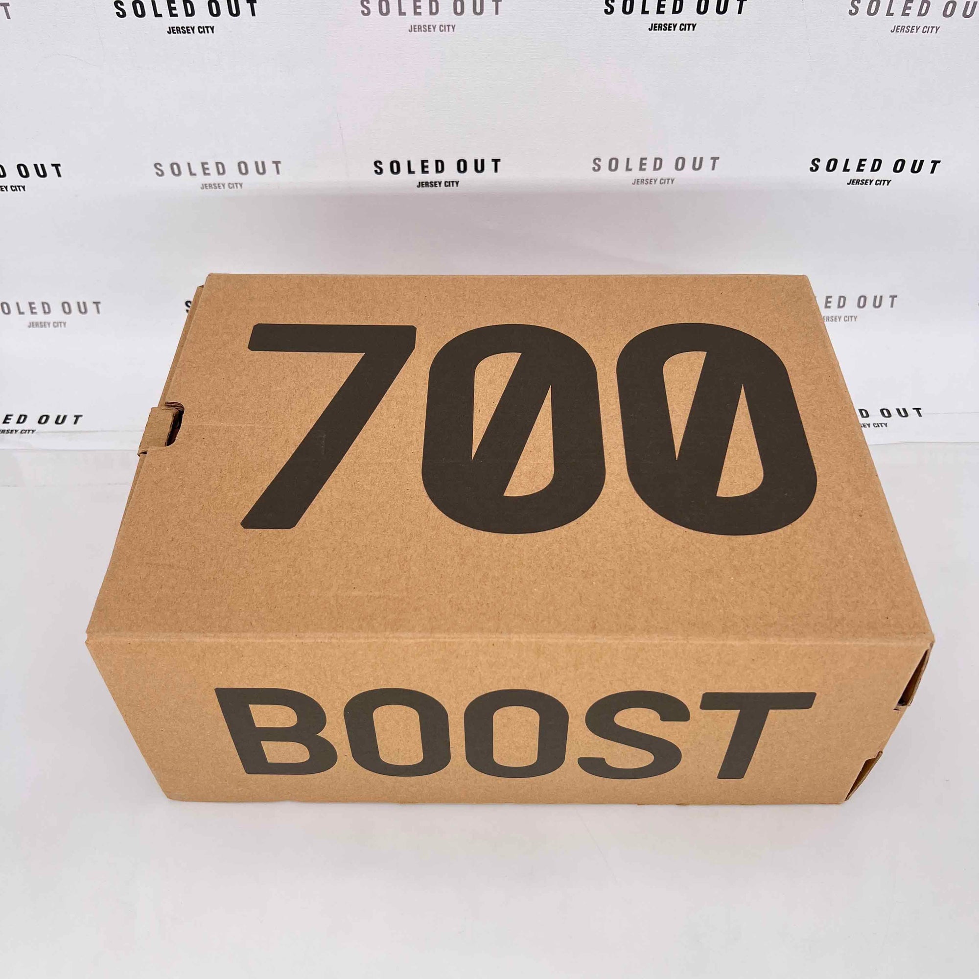 Yeezy 700 &quot;Inertia&quot; 2019 New Size 8