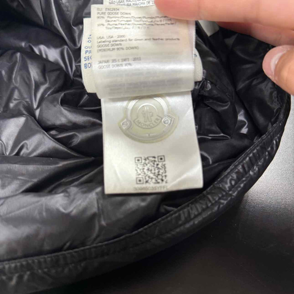 Moncler Vest "GUI GILET" Black Used Size 2