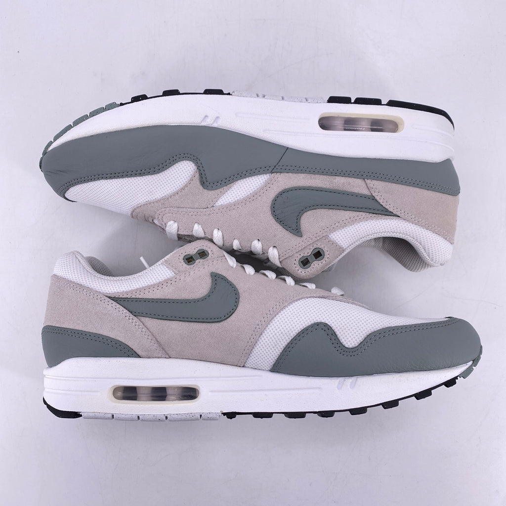 Nike Air Max 1 "White Mica Green" 2023 Used Size 11.5