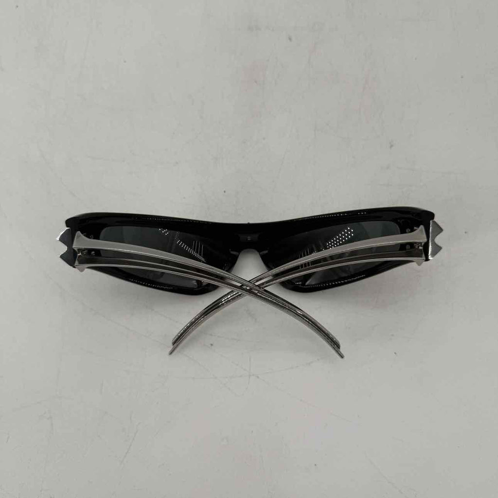 Gentle Monster Sunglasses "T2000 01" New Black Size OS