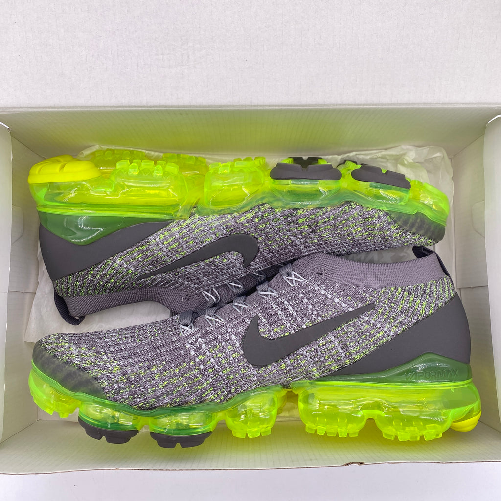 Nike Air Vapormax Flyknit "Gunsmoke Volt" 2019 Used Size 9.5