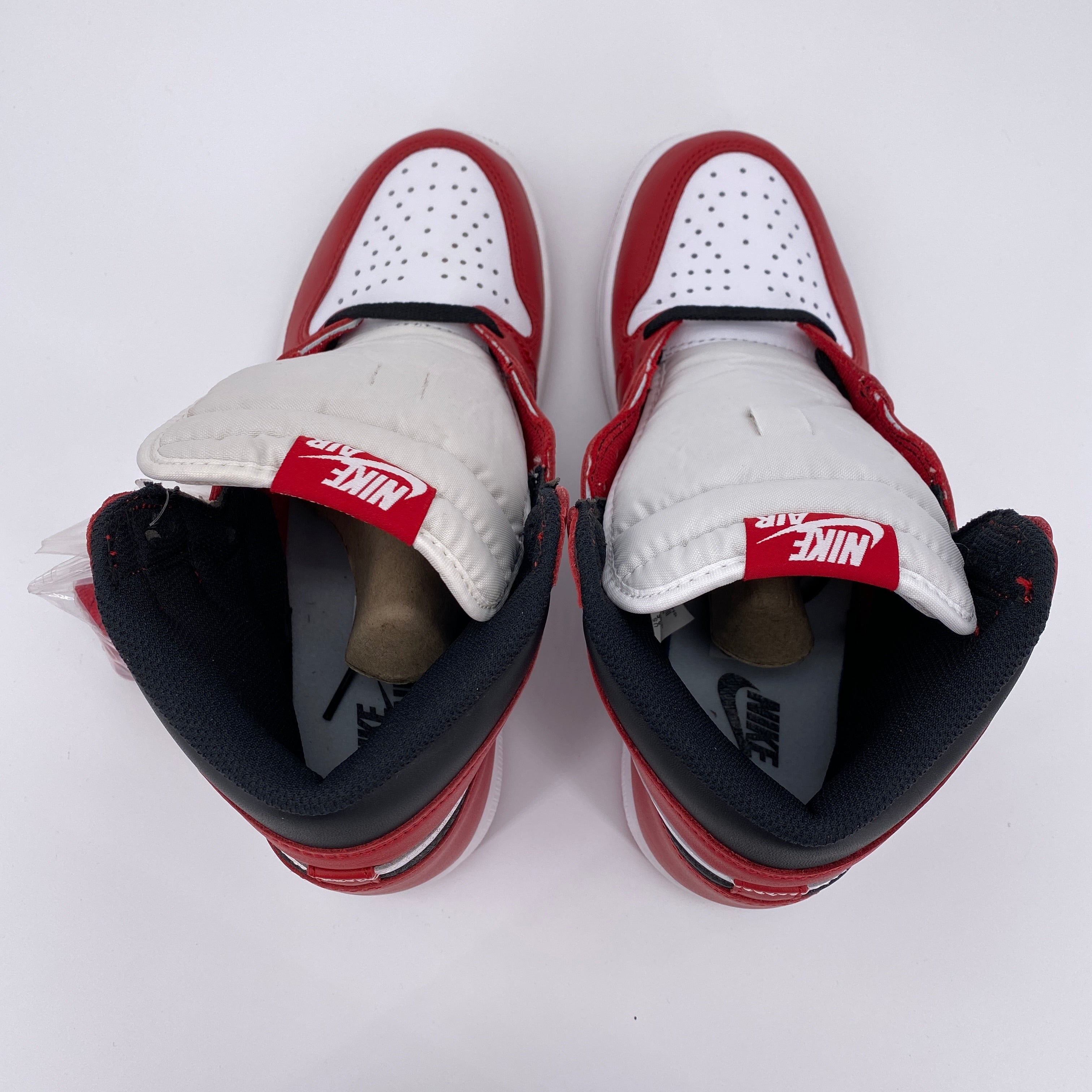 Air Jordan 1 Retro High OG "Chicago" 2015 New Size 8.5