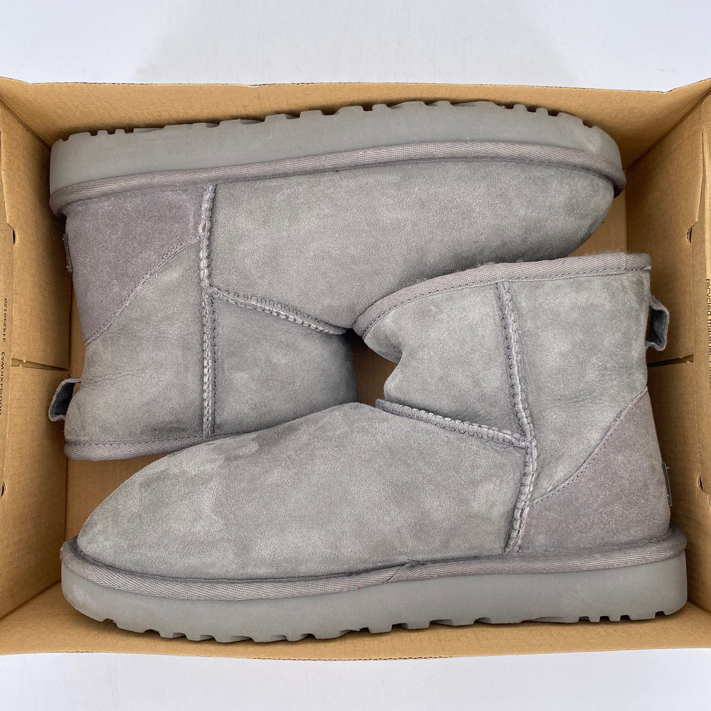 UGG (W) Classic Mini II "Grey"  Used Size 9W