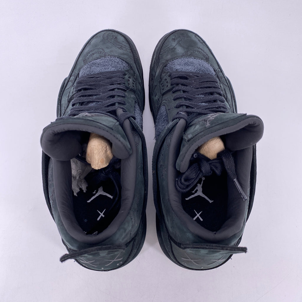 Air Jordan 4 Retro "Kaws Black" 2017 Used Size 10.5