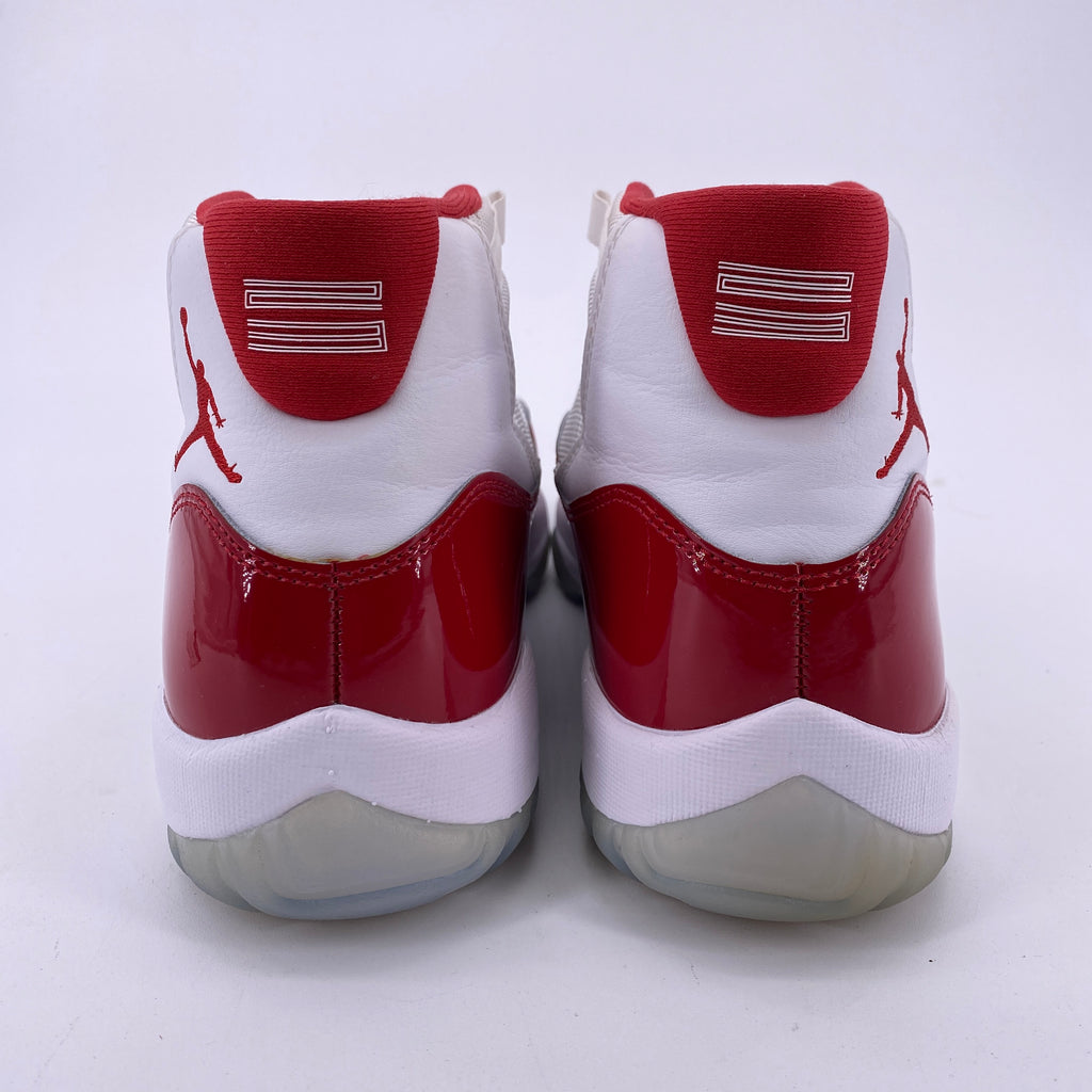 Air Jordan 11 Retro "Cherry" 2022 Used Size 9.5
