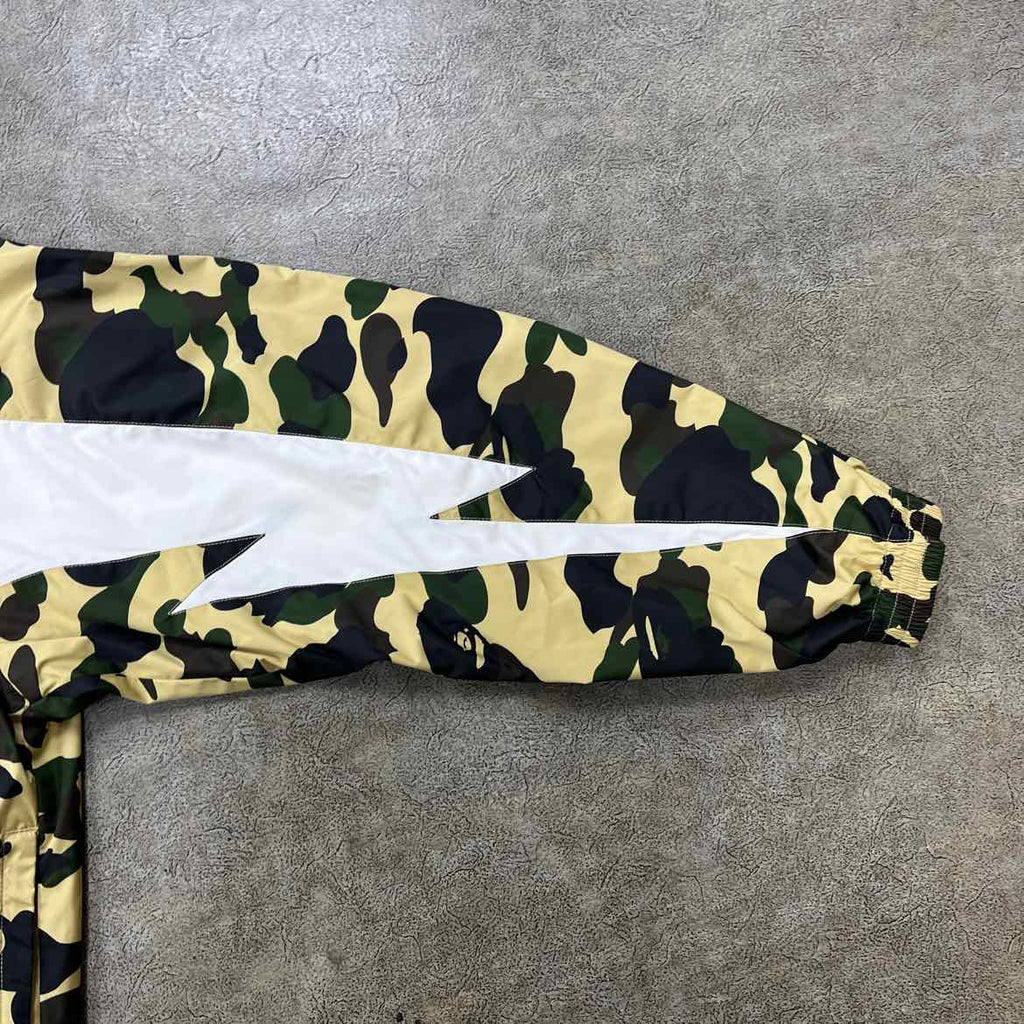 Bape Track Jacket "1ST CAMO STAND COLLAR" Green Used Size XL