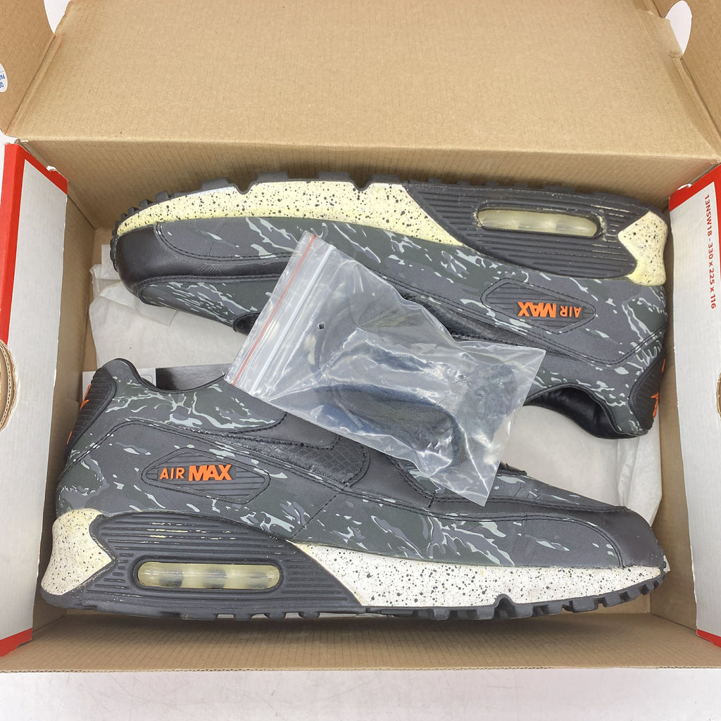 Nike Air Max 90 "Atmos Black Tiger Camo" 2013 Used Size 11
