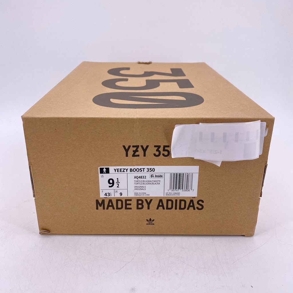 Yeezy 350 "Turtle Dove" 2022 Used Size 9.5