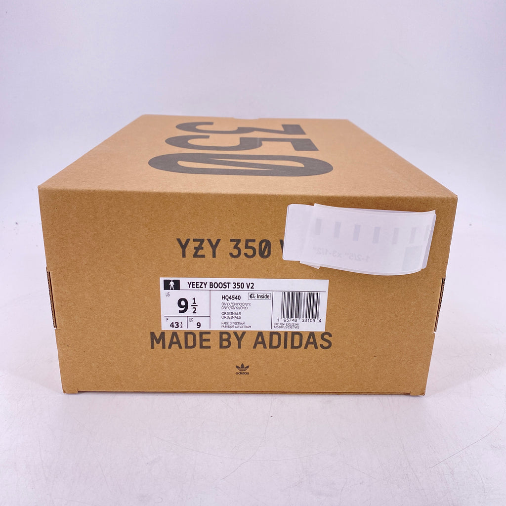 Yeezy 350 v2 "Onyx" 2022 New Size 9.5