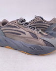 Yeezy 700 v2 "Geode" 2019 Used Size 9