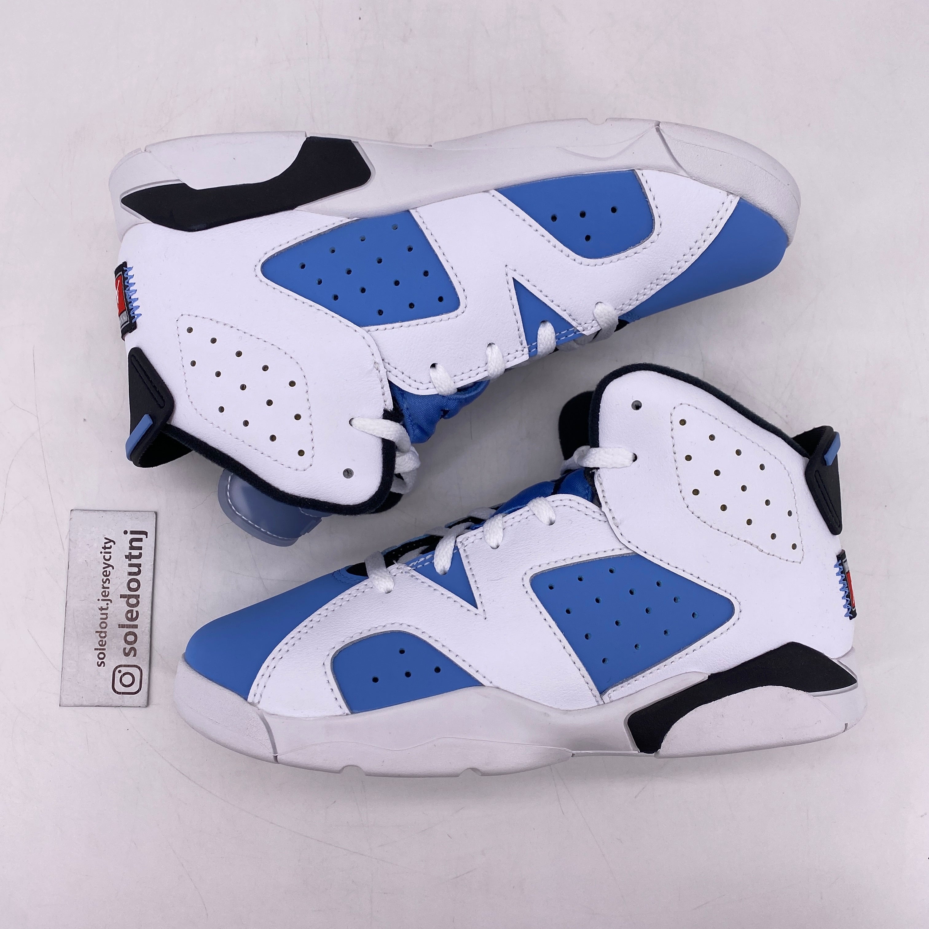 Air Jordan 6 University sold Blue UNC Youth 3Y DV3605-410 Sneakers