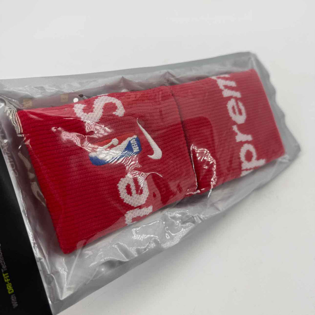 Supreme Wristband "NBA" New Red Size OS