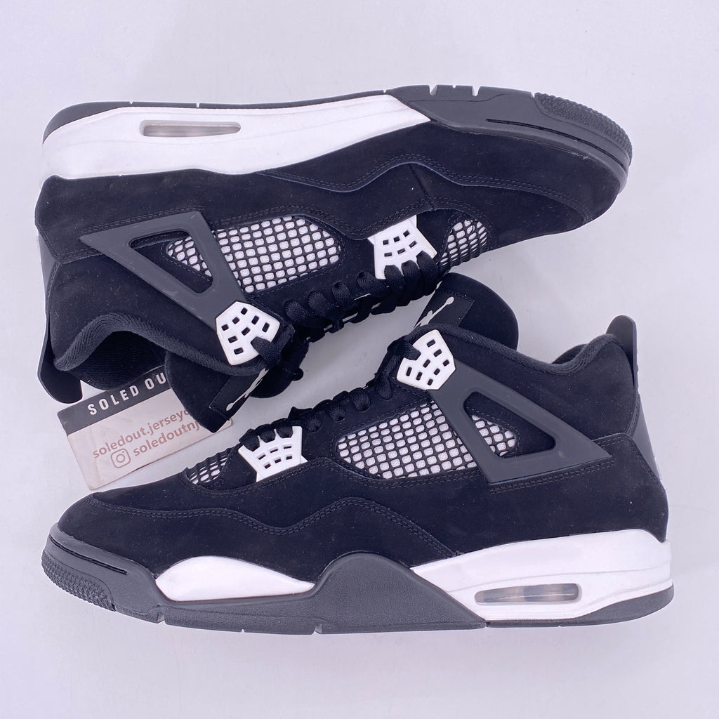 Air Jordan 4 Retro "White Thunder" 2024 Used Size 13