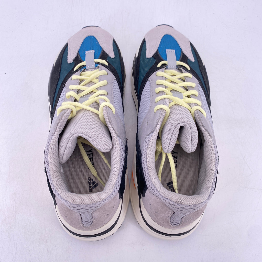 Yeezy 700 "Waverunner" 2017 Used Size 11
