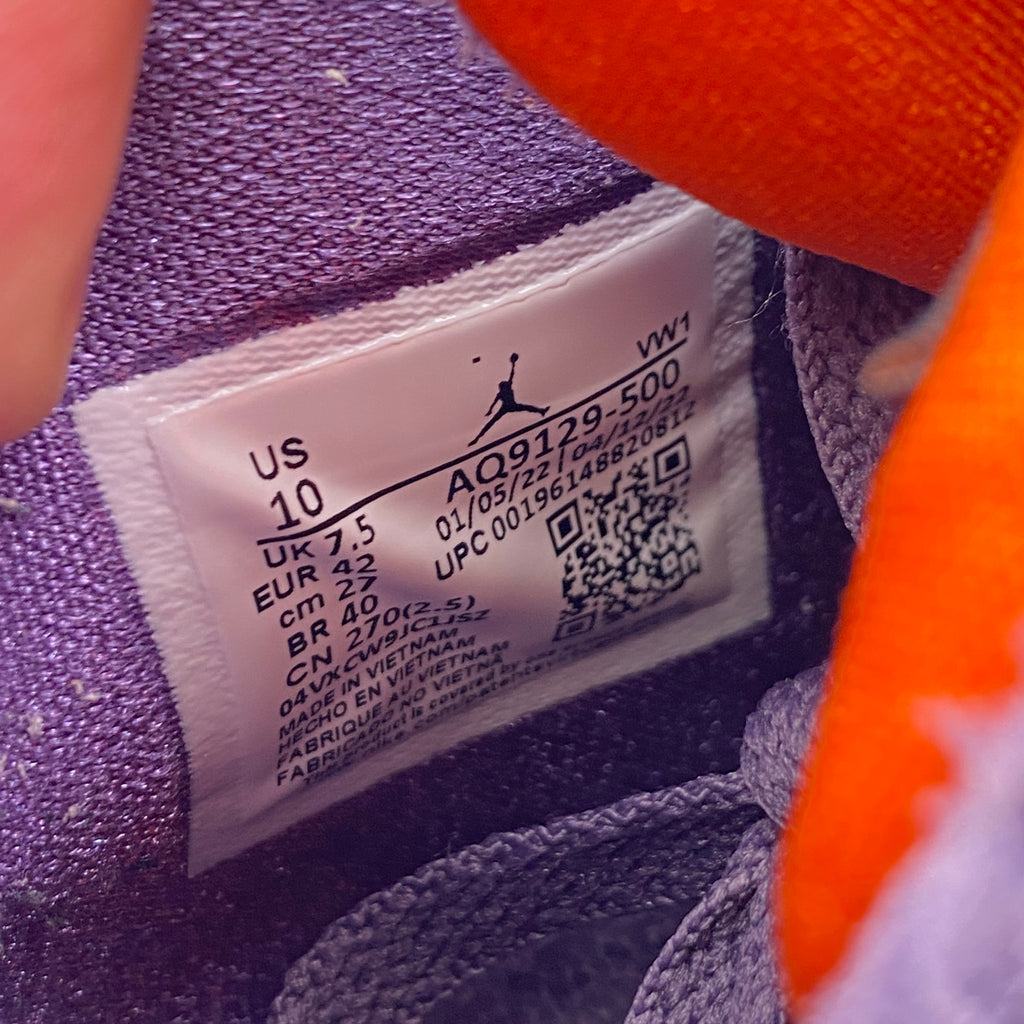 Air Jordan (W) 4 Retro "Canyon Purple" 2022 Used Size 9.5W