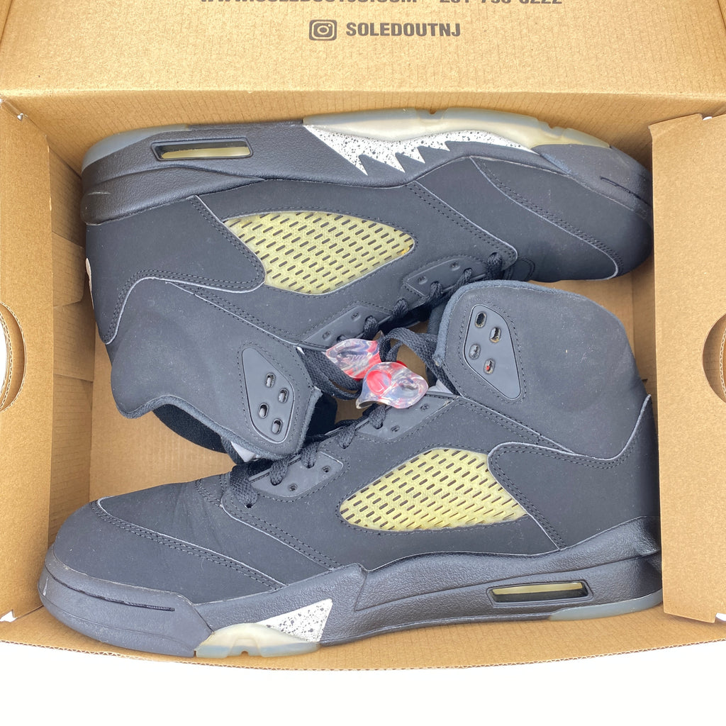 Air Jordan 5 Retro "Black Metallic" 2016 Used Size 11.5