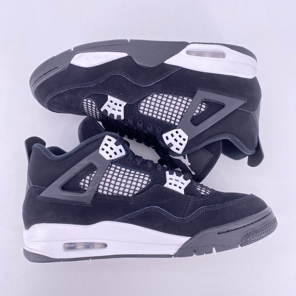 Air Jordan 4 Retro "White Thunder" 2024 Used Size 10