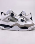 Air Jordan 4 Retro "Military Blue" 2022 Used Size 8.5