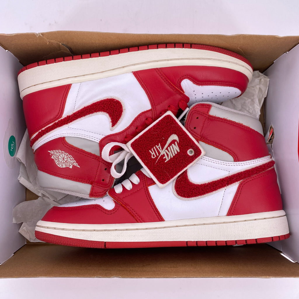 Air Jordan (W) 1 Retro High OG "Varsity Red" 2022 Used Size 8W