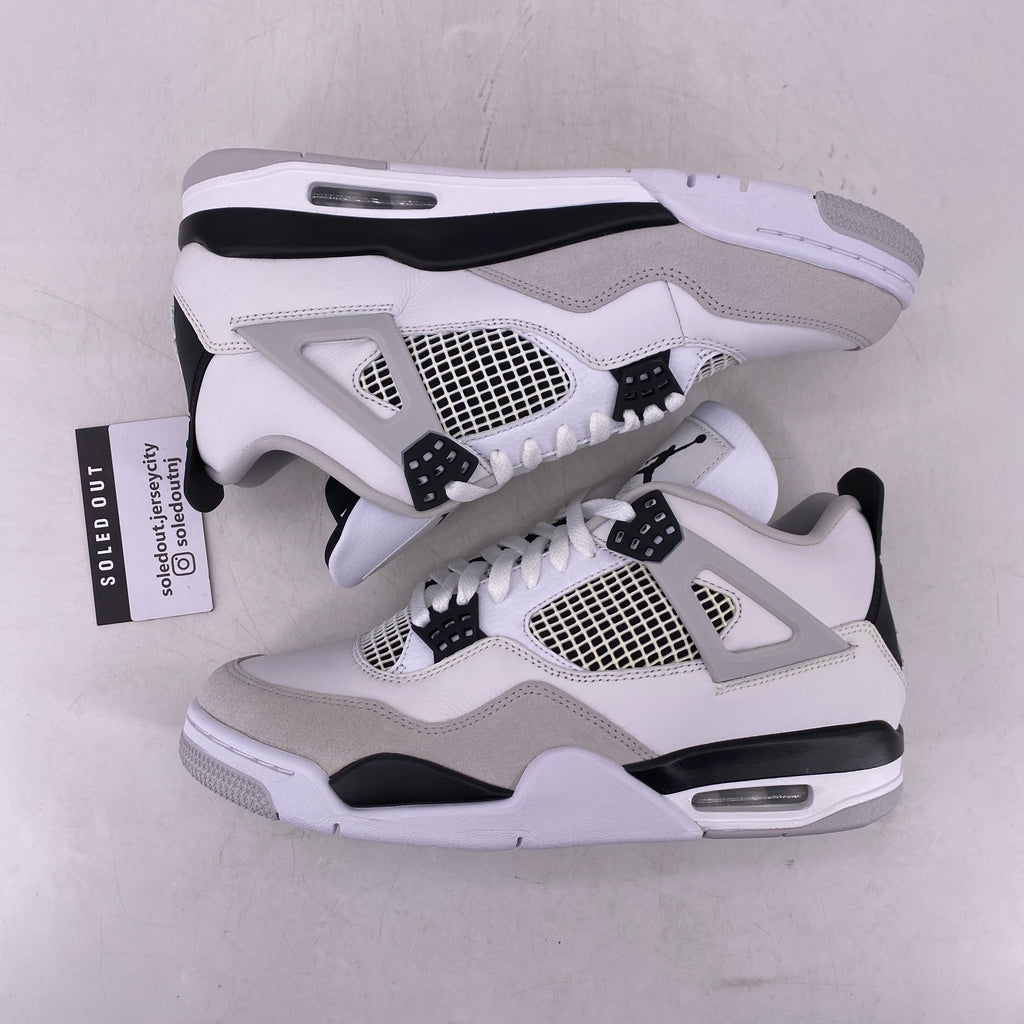 Air Jordan 4 Retro "Military Black" 2022 New (Cond) Size 10
