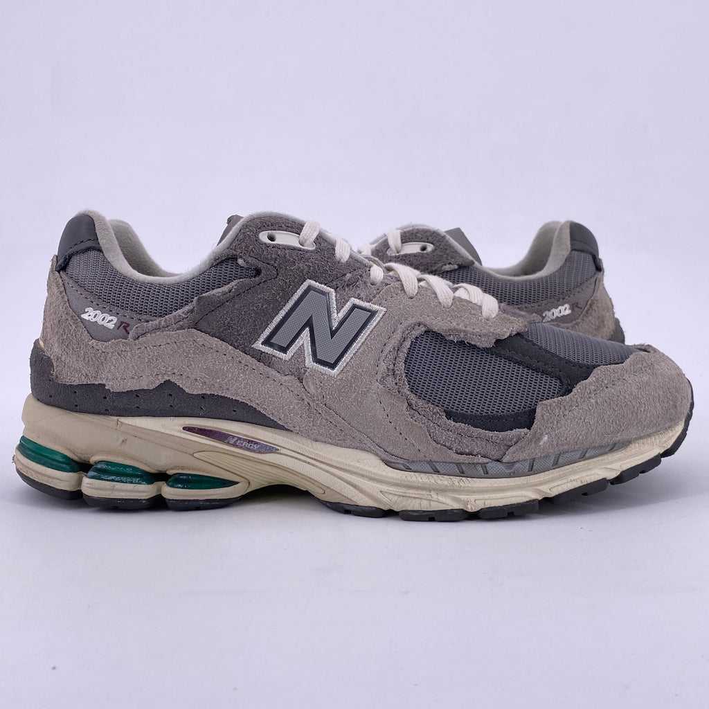 New Balance 2002R "Protection Pack Rain Cloud" 2021 Used Size 10