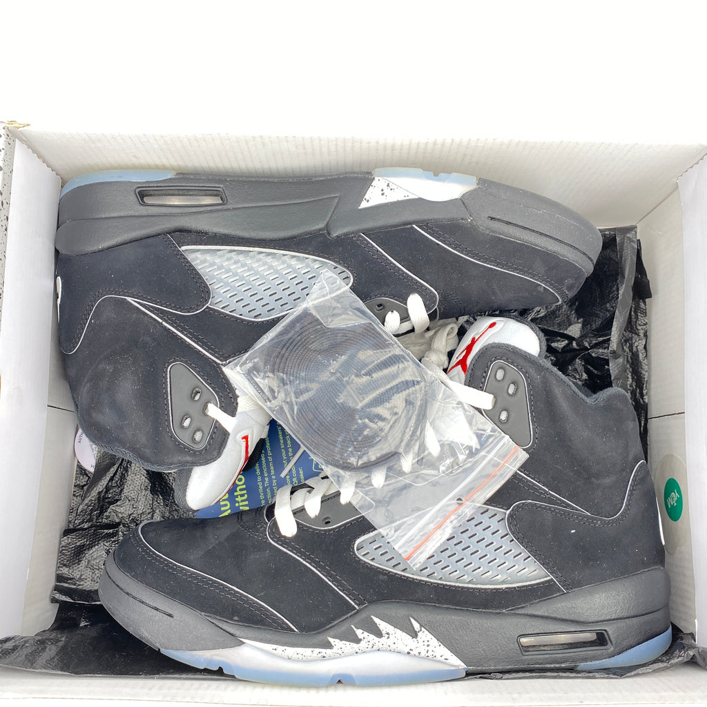 Air Jordan 5 Retro "Black Metallic Reimagined" 2025 Used Size 9.5