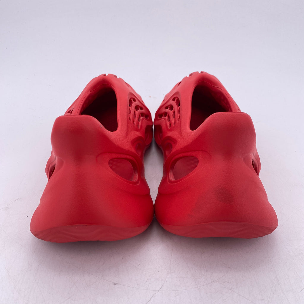 Yeezy Foam RNNR "Vermillion" 2021 Used Size 11