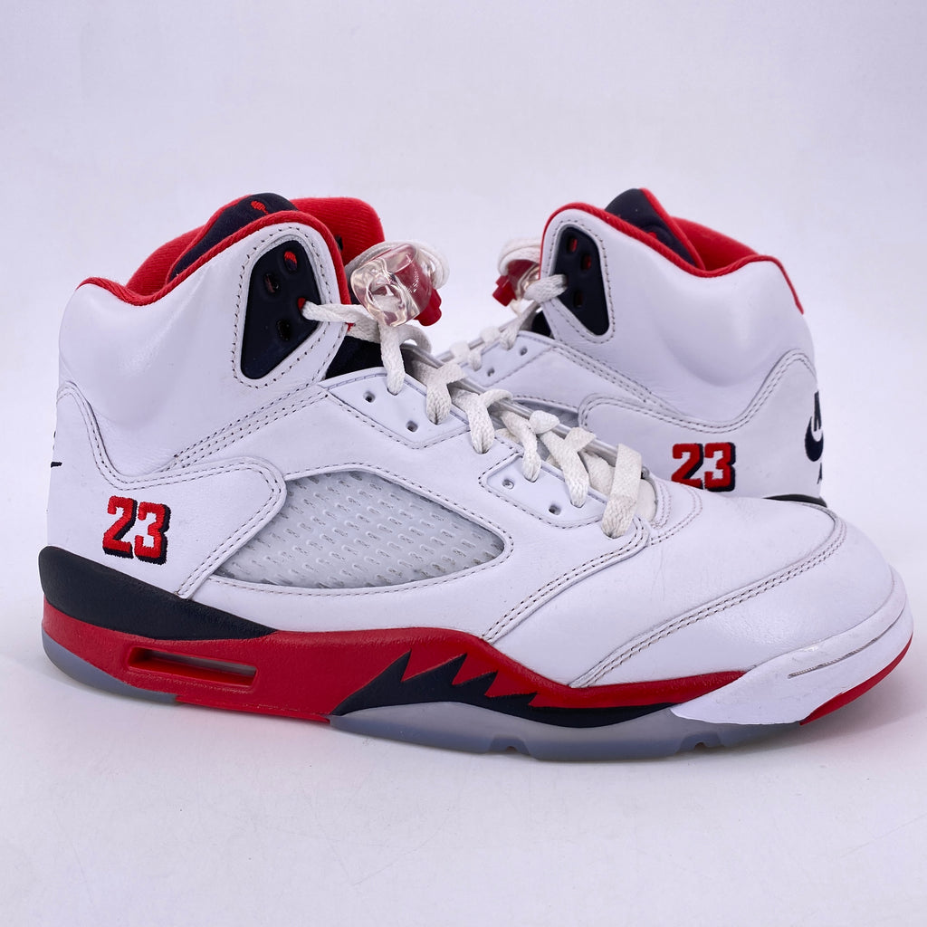 Air Jordan 5 Retro "Fire Red Black Tongue" 2025 Used Size 9.5