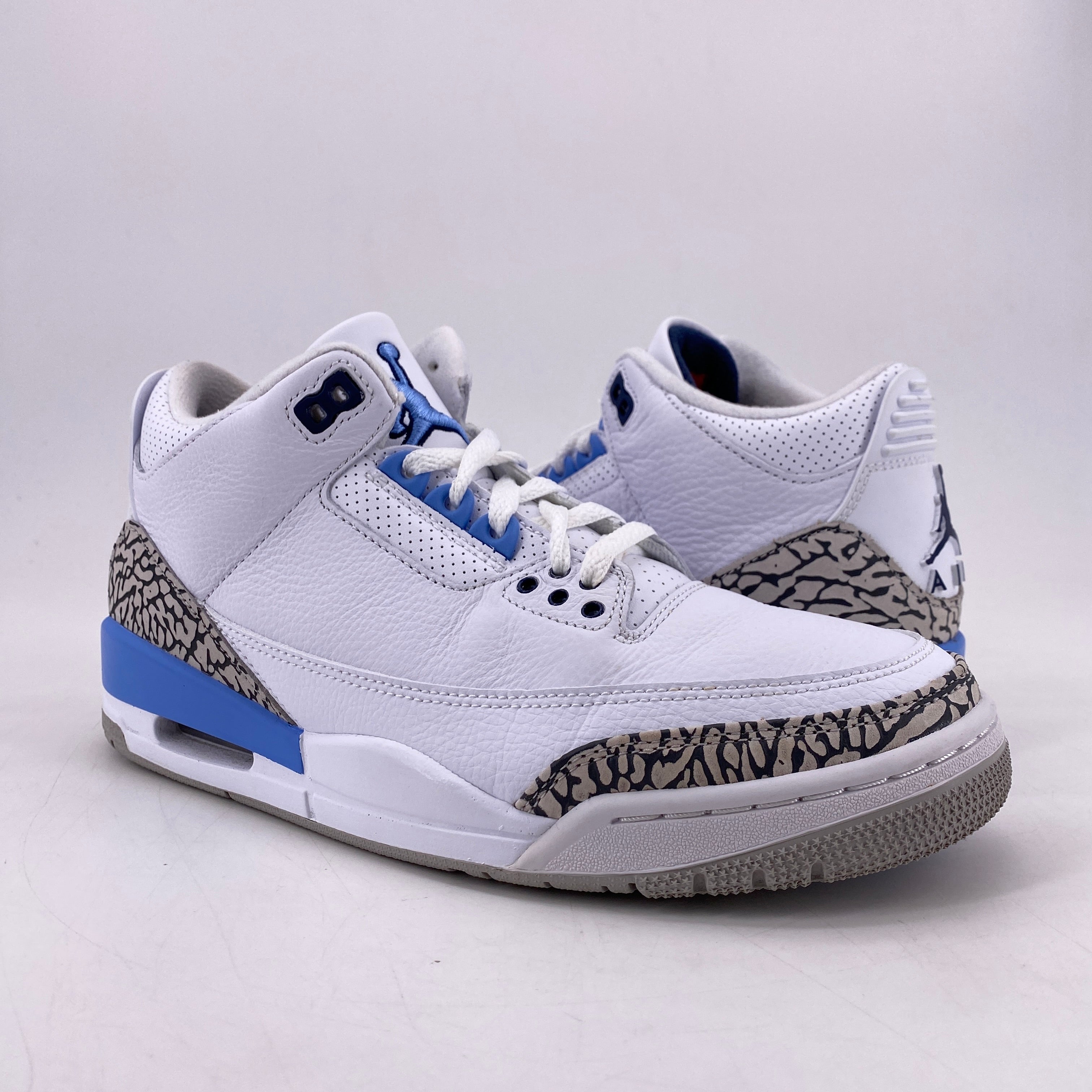 Air Jordan 3 Retro UNC Men’s Size 8.5 hot Women’s Size 10 Sneakers CT8532-104 (2020)