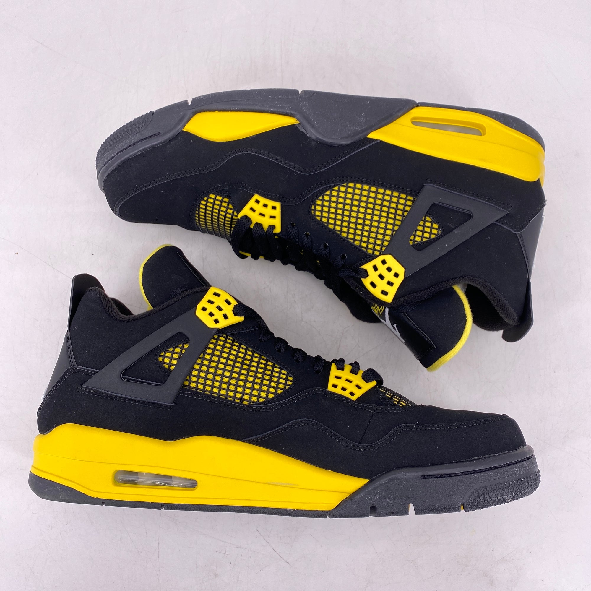 Air Jordan 4 Retro &quot;Thunder&quot; 2012 Used Size 11.5