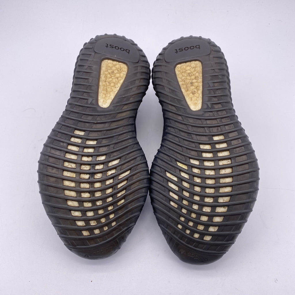 Yeezy 350 v2 "Onyx" 2022 Used Size 8.5