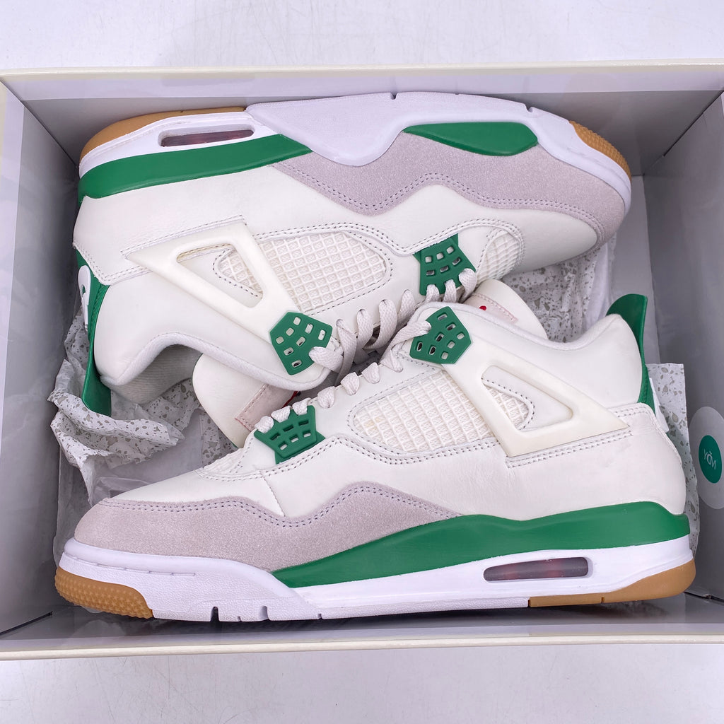 Air Jordan 4 Retro "Pine Green" 2023 Used Size 8.5