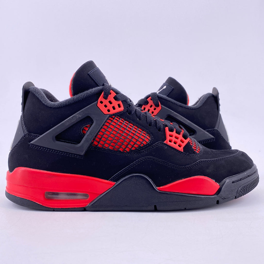 Air Jordan 4 Retro "Red Thunder" 2022 Used Size 8.5