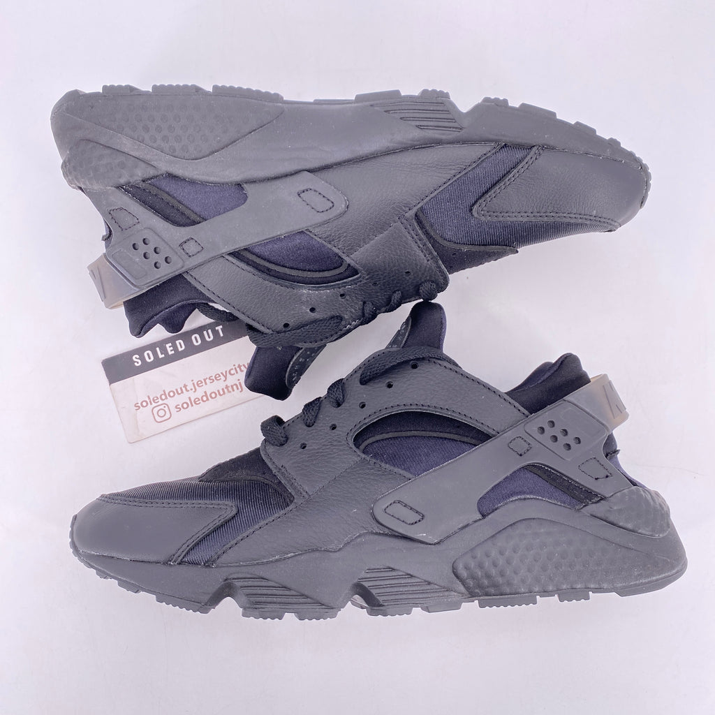 Nike Air Huarache "Triple Black" 2021 Used Size 11