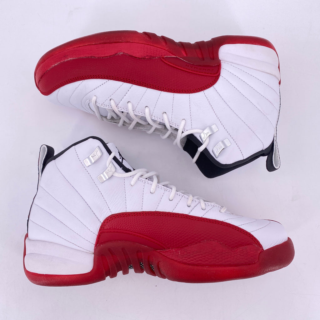 Air Jordan (GS) 12 Retro "Cherry" 2023 Used Size 7Y
