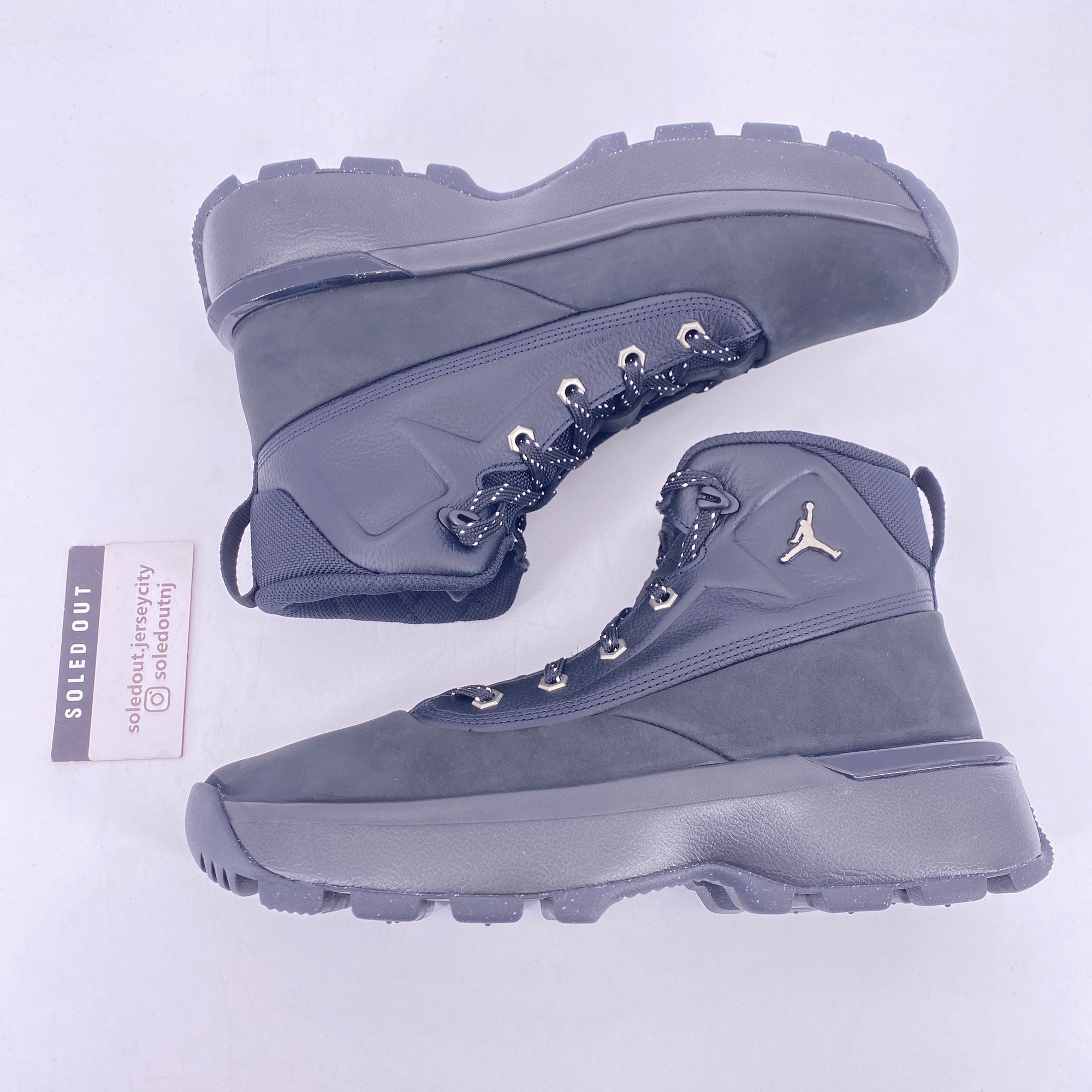 nike air roshe casual boots for women wide width