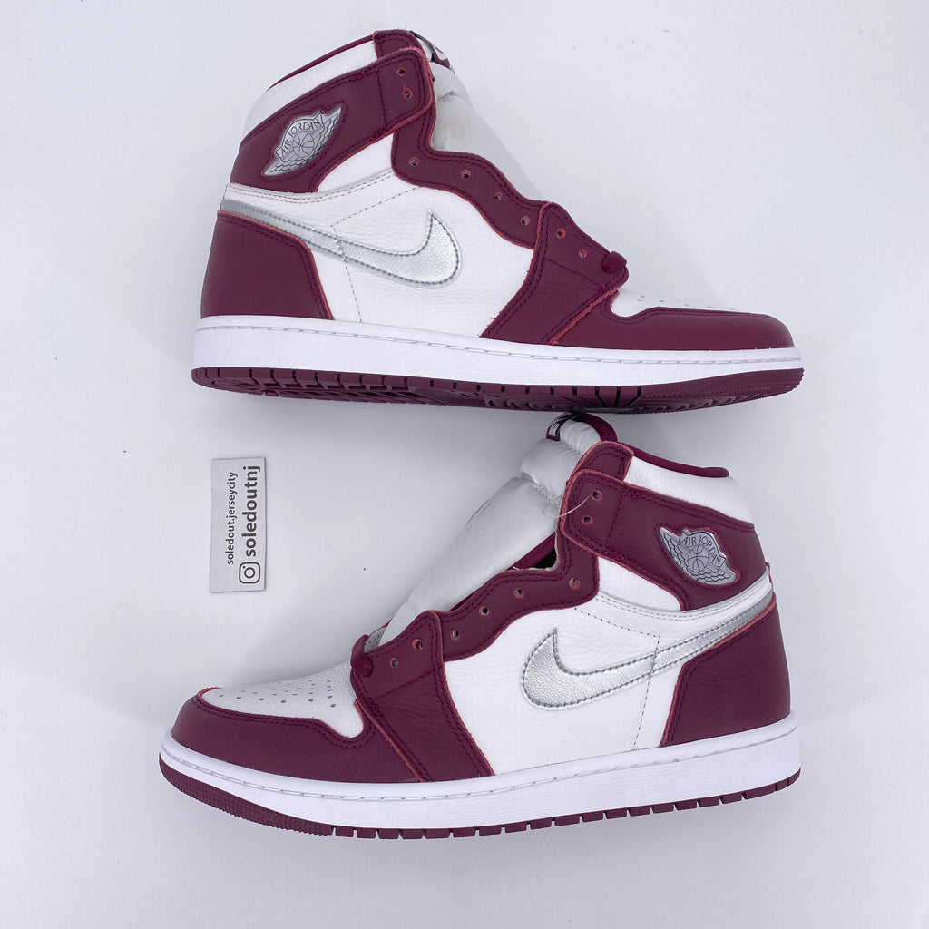 Air Jordan 1 Retro High OG "Bordeaux" 2021 New Size 10