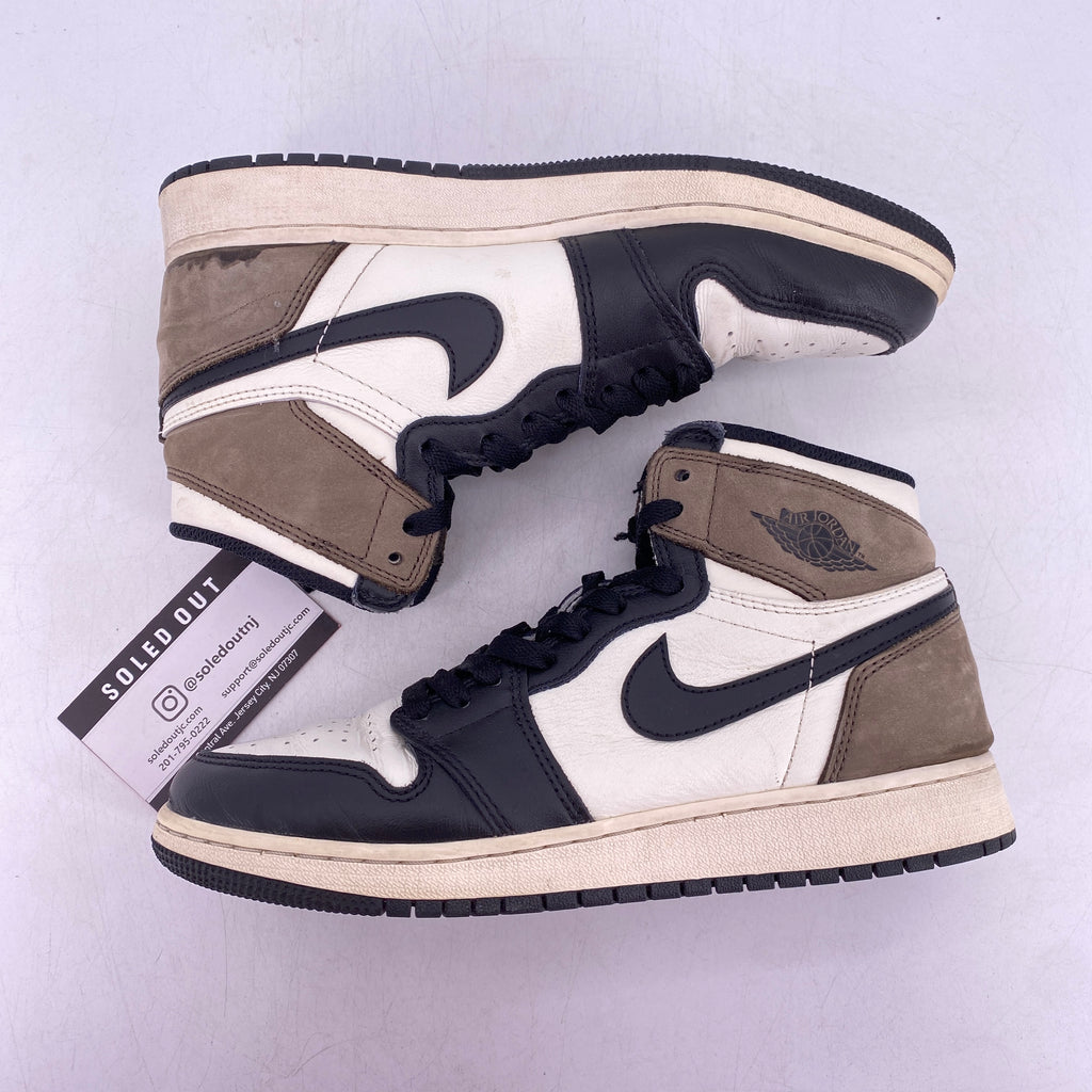 Air Jordan (GS) 1 Retro High OG "Mocha" 2020 Used Size 6Y