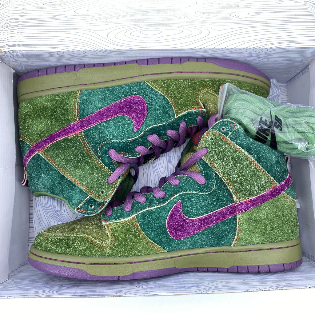 Nike SB Dunk High "Skunk 420" 2010 New Size 10
