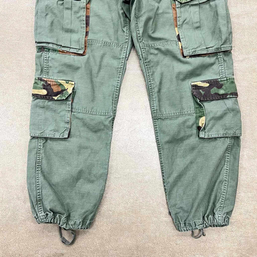 Supreme Pants "CAMO" Olive Used Size 30