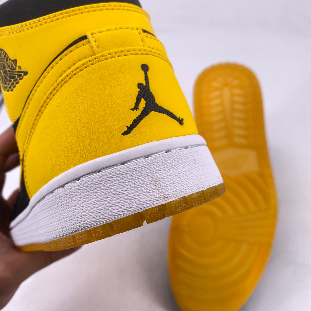 Air Jordan 1 Mid "New Love" 2017 New Size 11.5