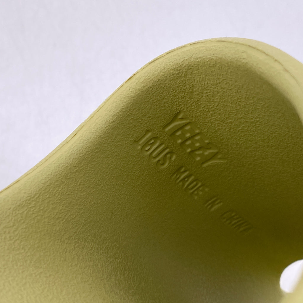 Yeezy Slide "Resin" 2022 New Size 10