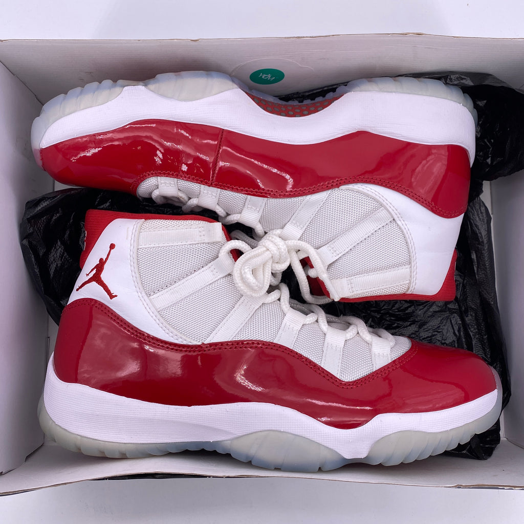 Air Jordan 11 Retro "Cherry" 2022 Used Size 9.5
