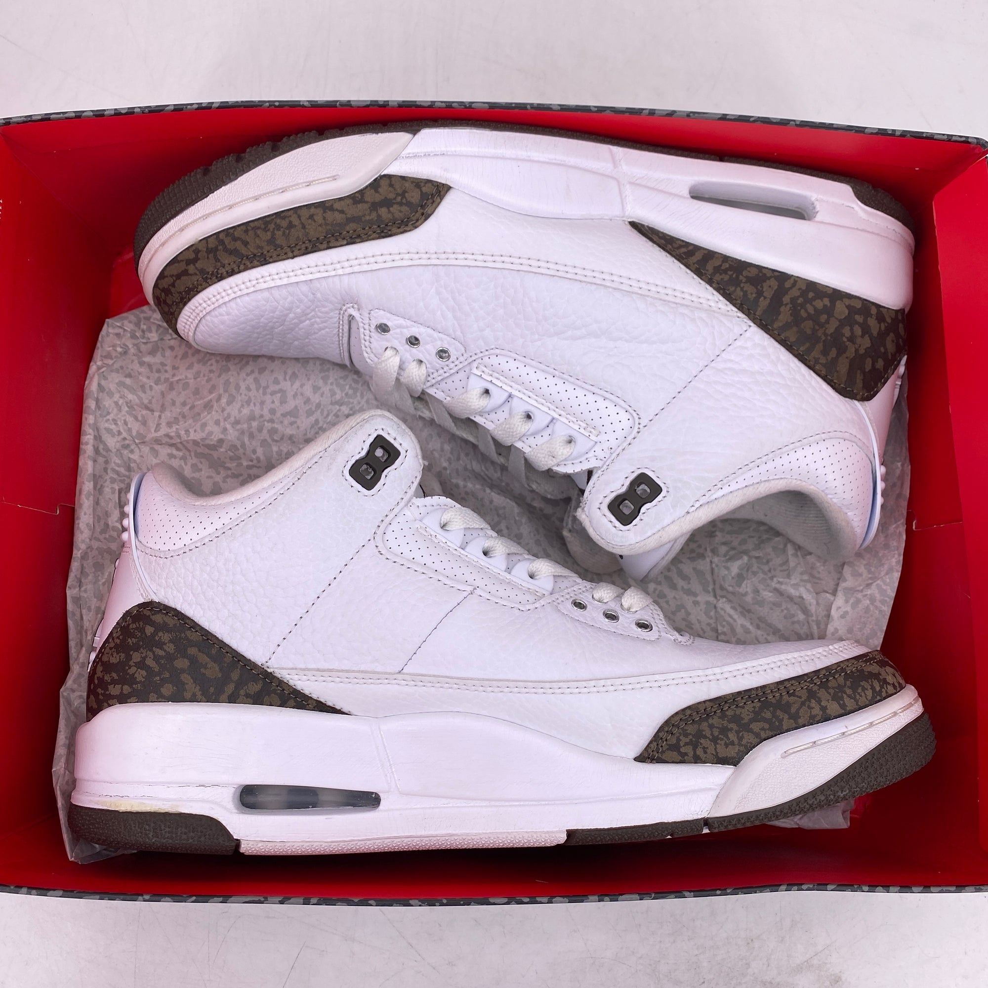 Air Jordan 3 Retro &quot;Mocha&quot; 2018 Used Size 10
