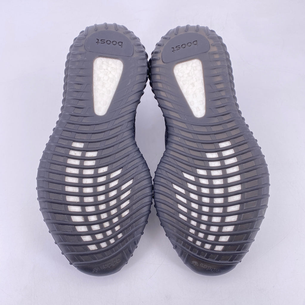 Yeezy 350 v2 "Black" 2019 Used Size 9