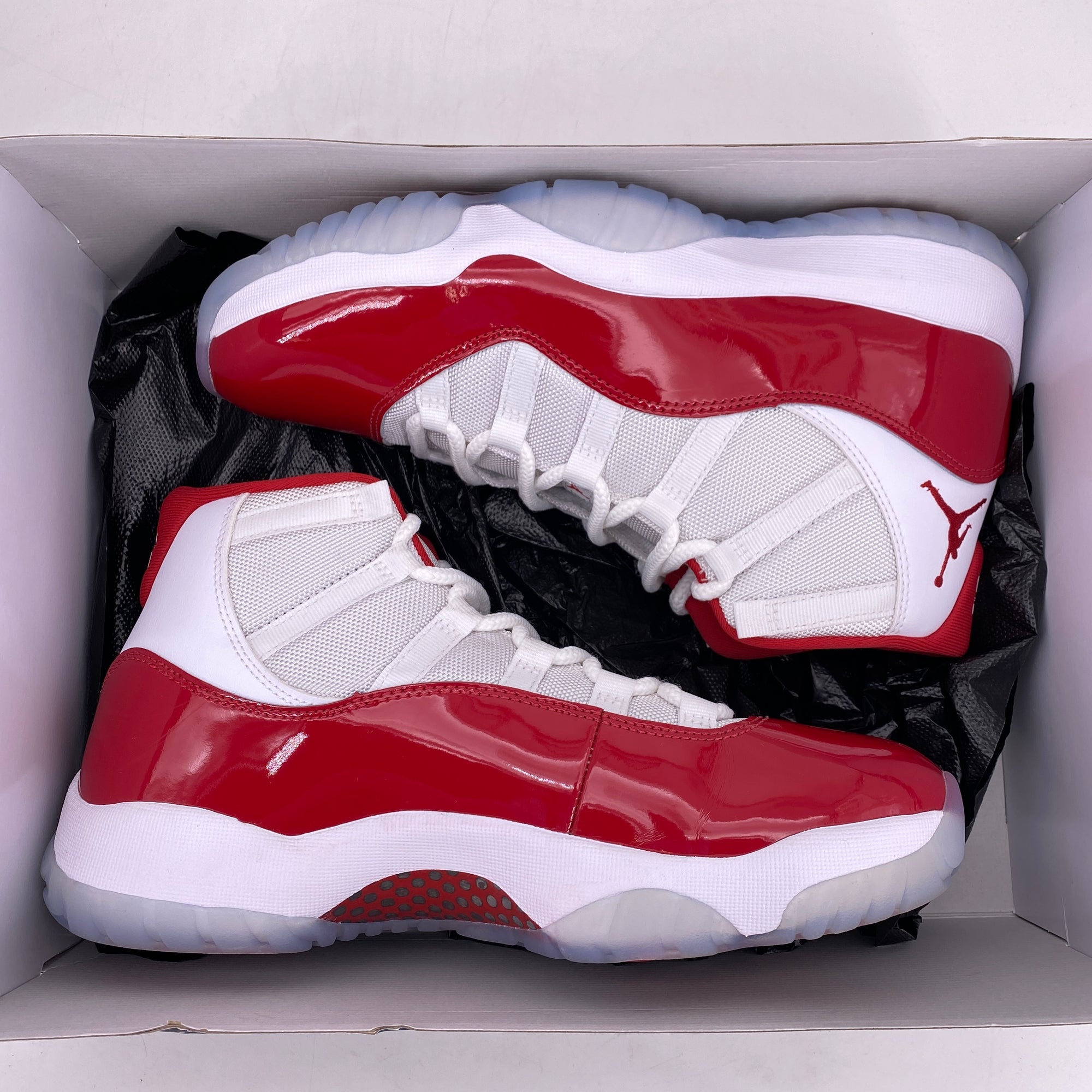 Air Jordan 11 Retro &quot;Cherry&quot; 2022 Used Size 9.5