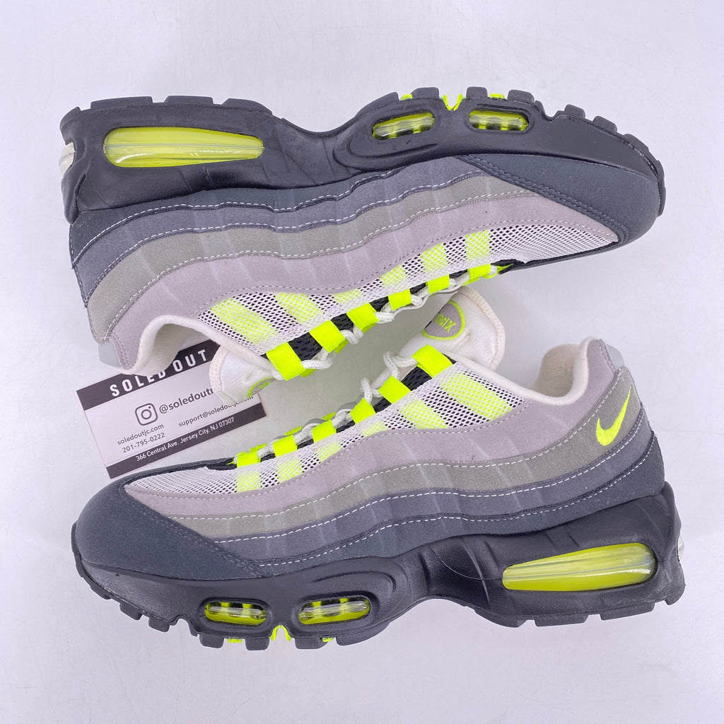 Nike Air Max 95 "Neon" 2024 Used Size 8.5